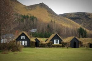 Turf houses on the South Coast